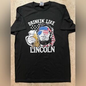 Men’s Graphic Tee-Drinkin’ Like Lincoln Size Medium